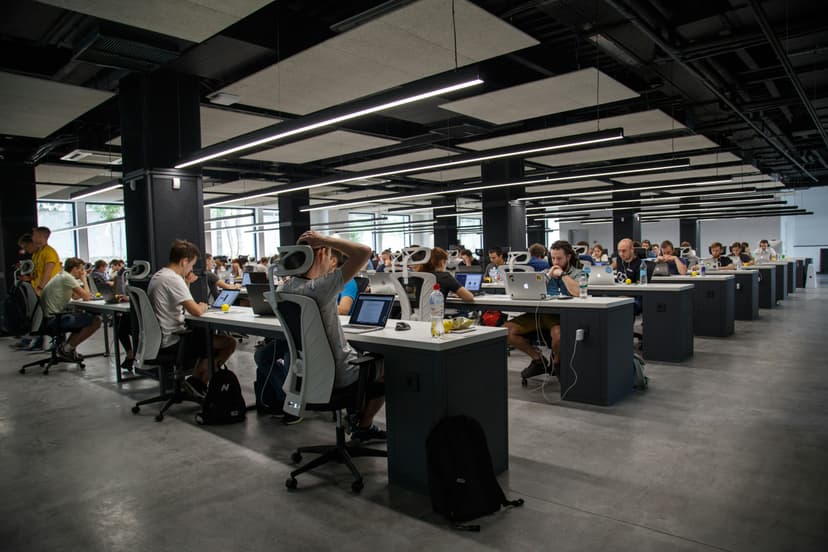 Legacy Sistemlerden Çıkış: GraphQL ve Mikroservis Mimarisiyle Operasyonel Hız Nasıl 3 Katına Çıkar?